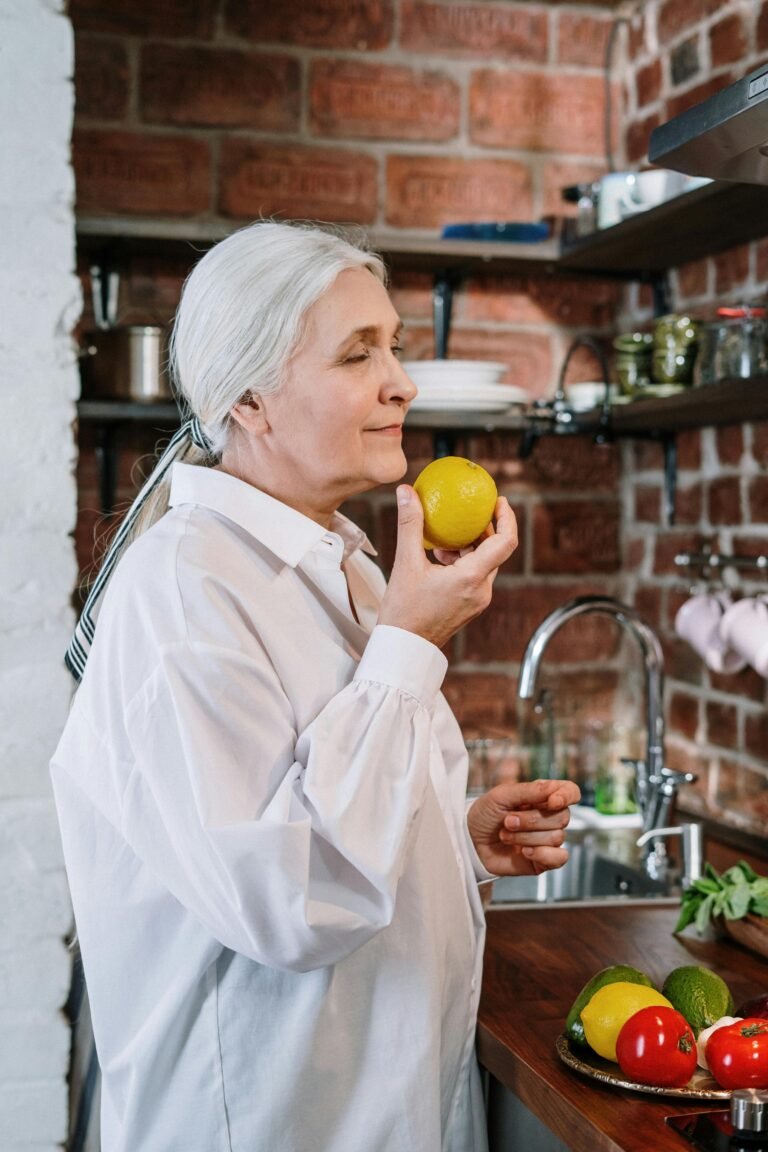 Wellhealthorganic.com: Lemon Juice  Know Home Remedies to Easily Remove Dark Spots